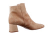 11902 Lilian camel thumbnail