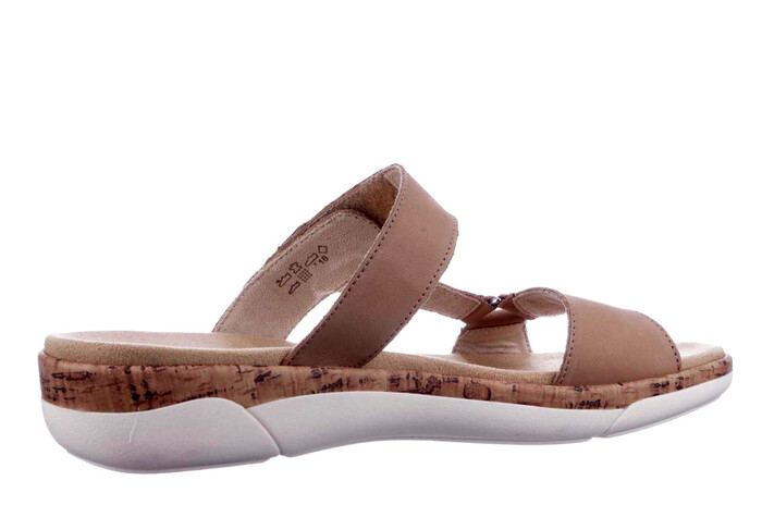 R6856-60 Remonte beige image
