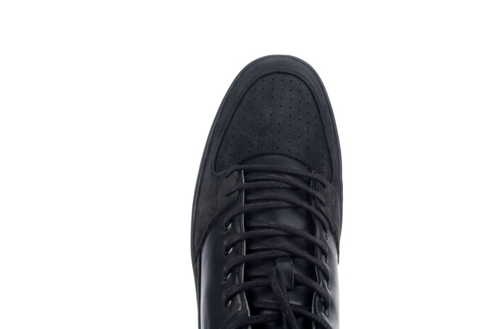 YG18 Blackstone zwart image