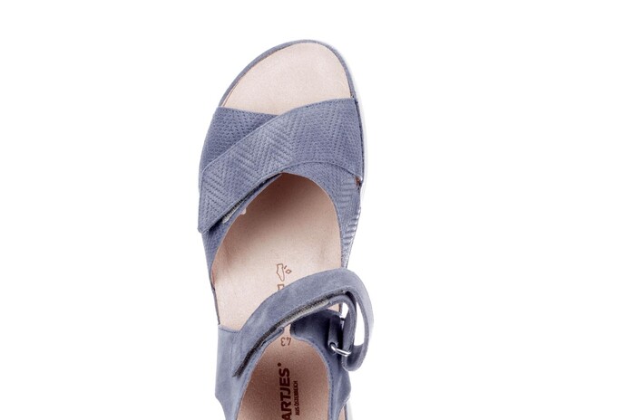 132.1101 Hartjes jeans image