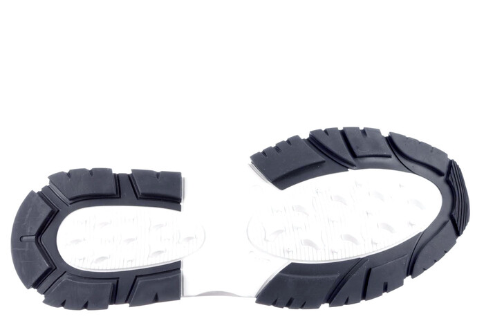 235675 PieSanto zwart image