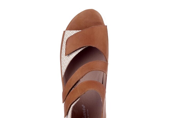240430 PieSanto bruin combi image