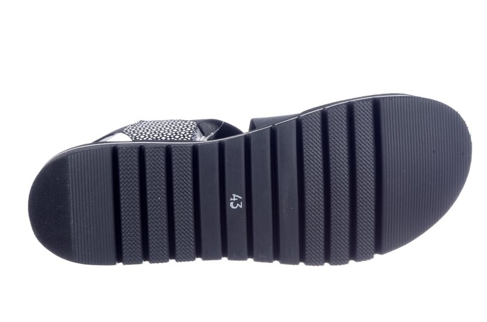 240787 PieSanto zwart combi image
