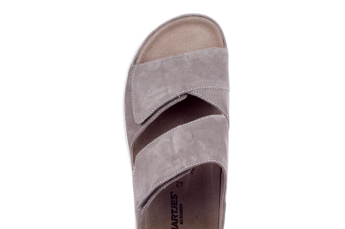 122.1221 H Hartje taupe image