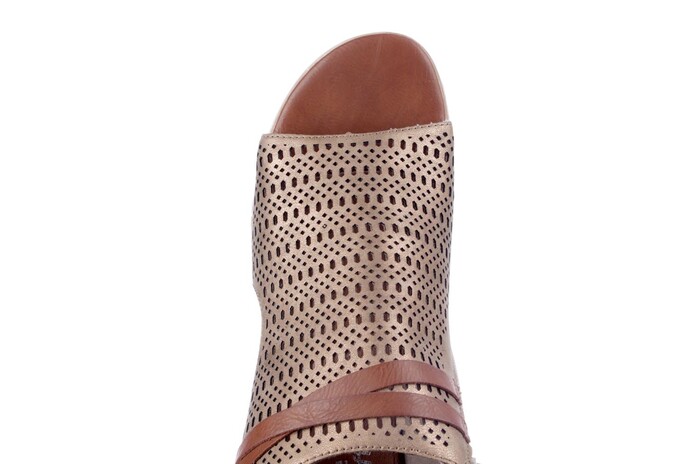 D3075-90 Remonte brons image