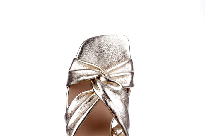 Anne-18 Babouche goud image