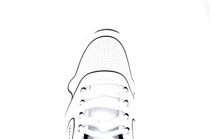 232345/WBK Skechers wit image