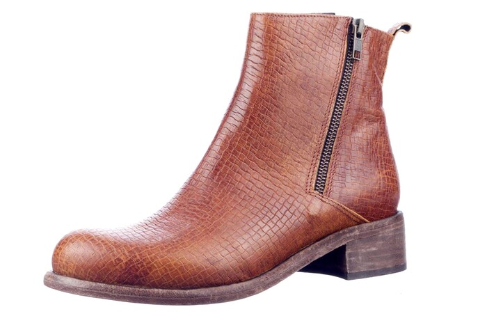 9467 DOUBLE V COGNAC image