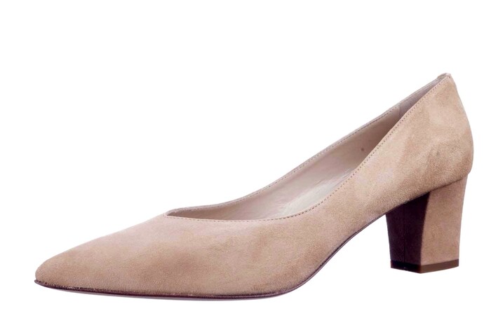 11692 LILIAN BEIGE image