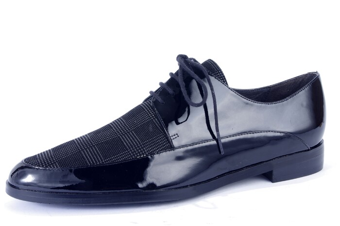 FINESSE JB MARTIN ZWART image