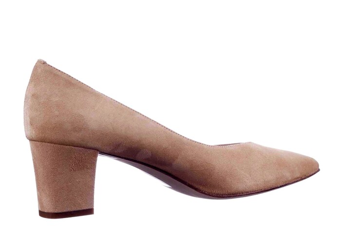11692 LILIAN BEIGE image
