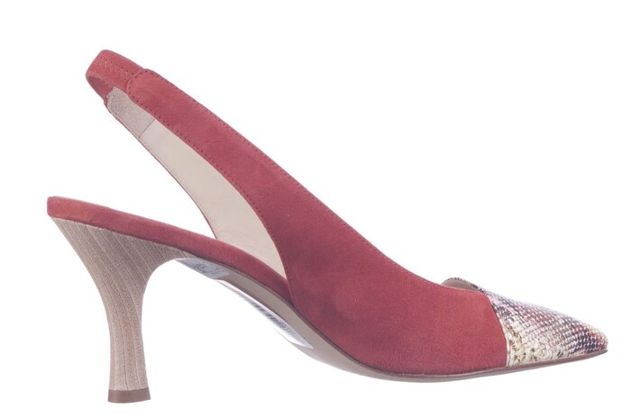 11685 LILIAN ROZE image