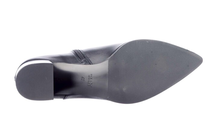 63702 CALAND ZWART image