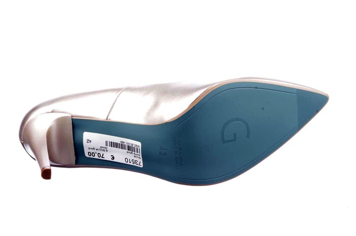 8 GIULIA GOUD image