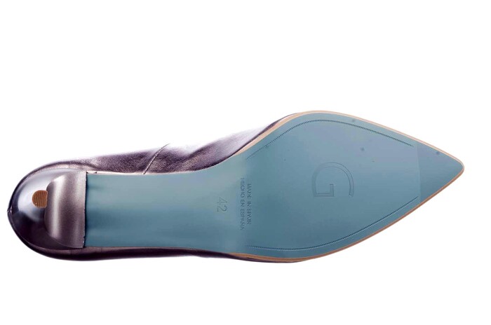 8 GIULIA BRONS image