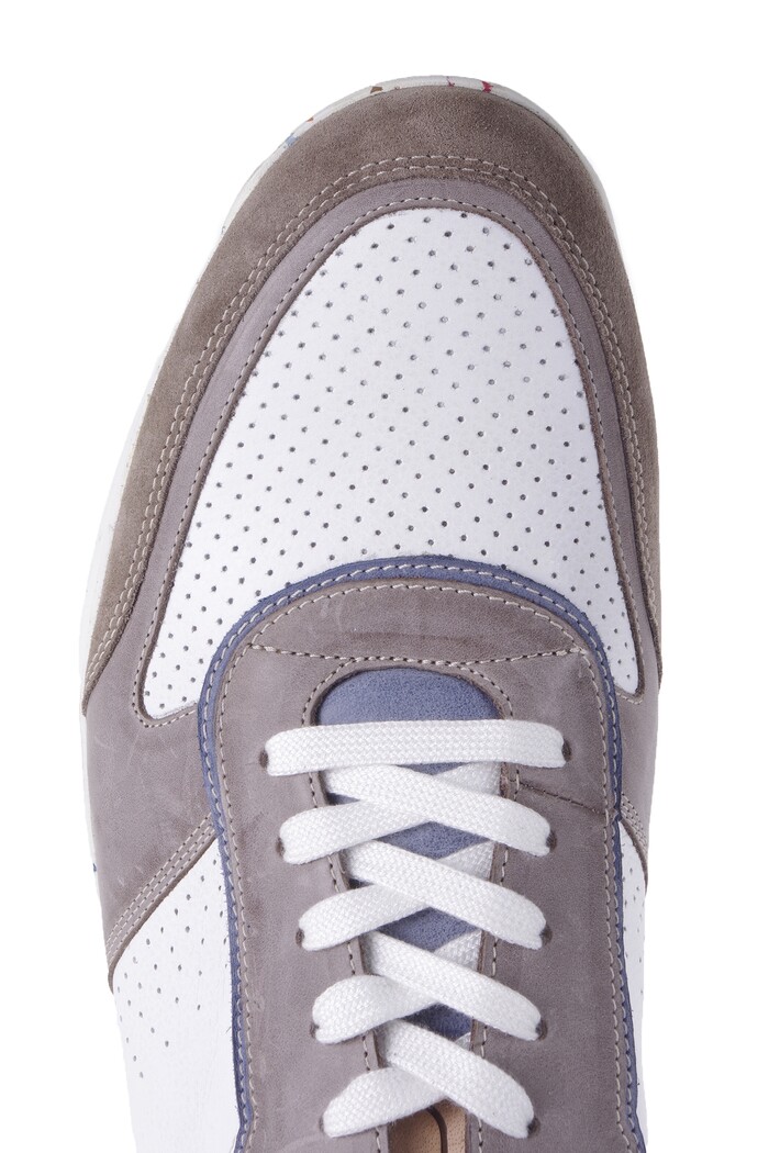 2022 202 E GIJS WIT/TAUPE image