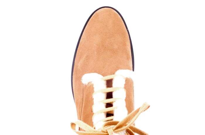 11738 LILIAN BEIGE image