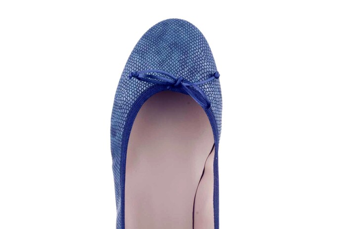 12. GIULIA JEANS image